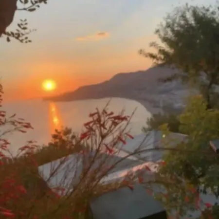 דירה Merkezde Full Esyali Denize 50mt אלאניה